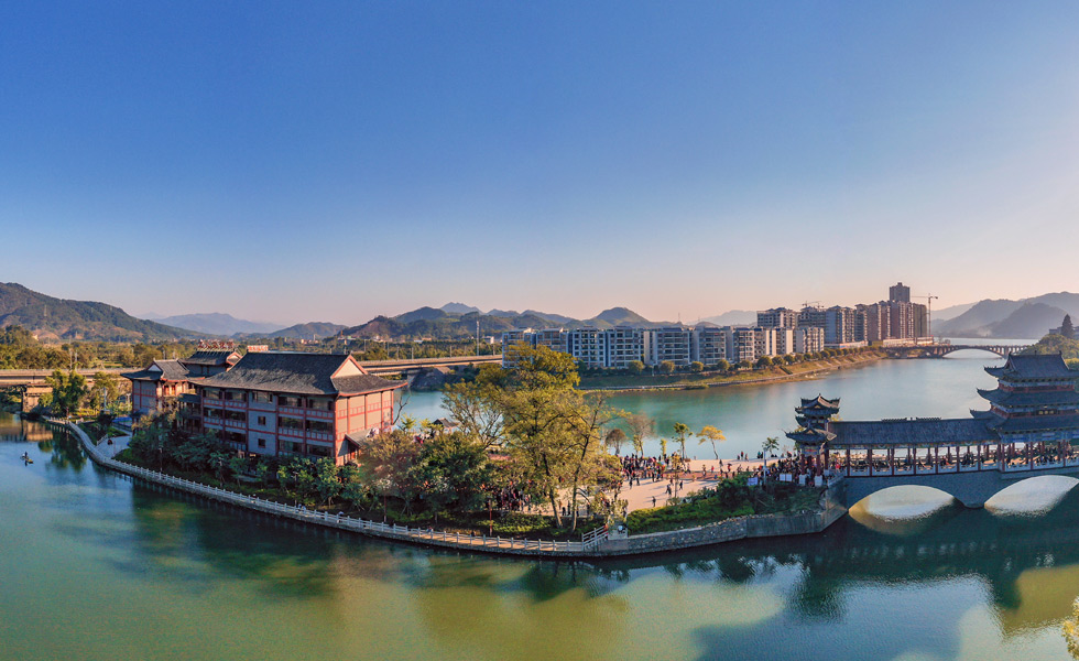 城中洲島風(fēng)雨橋