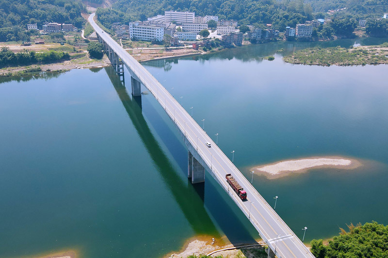 國(guó)道355線馬江大橋 潘建川攝