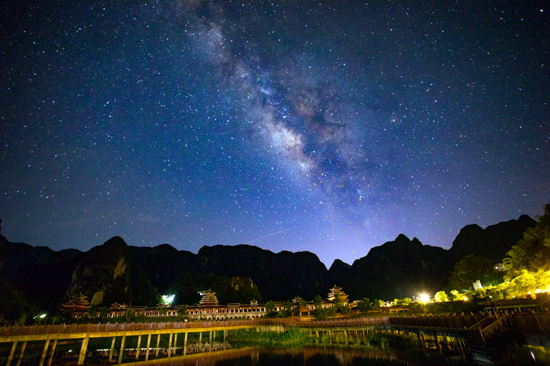 浩坤夜景。