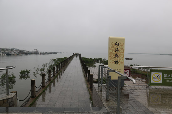 東興市竹山村山海相連地標(biāo)廣場海景一角