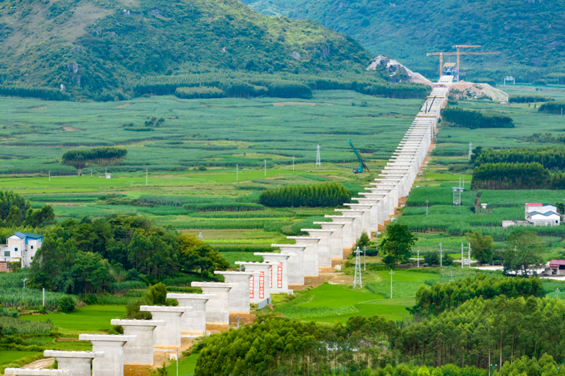 柳梧鐵路古樓特大橋。張斌攝